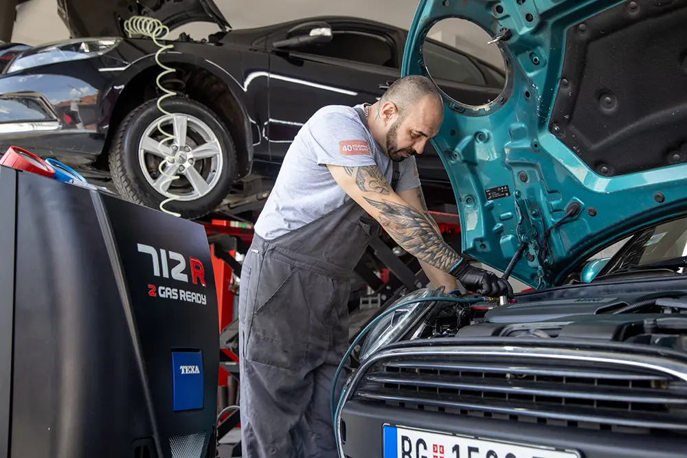 Punjenje auto klime i ventilacija